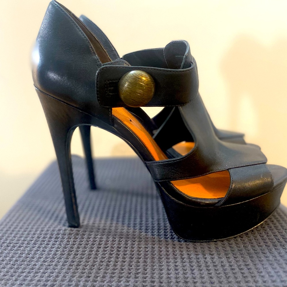 Super Fly Via Spiga Black Platforms Sz 9M